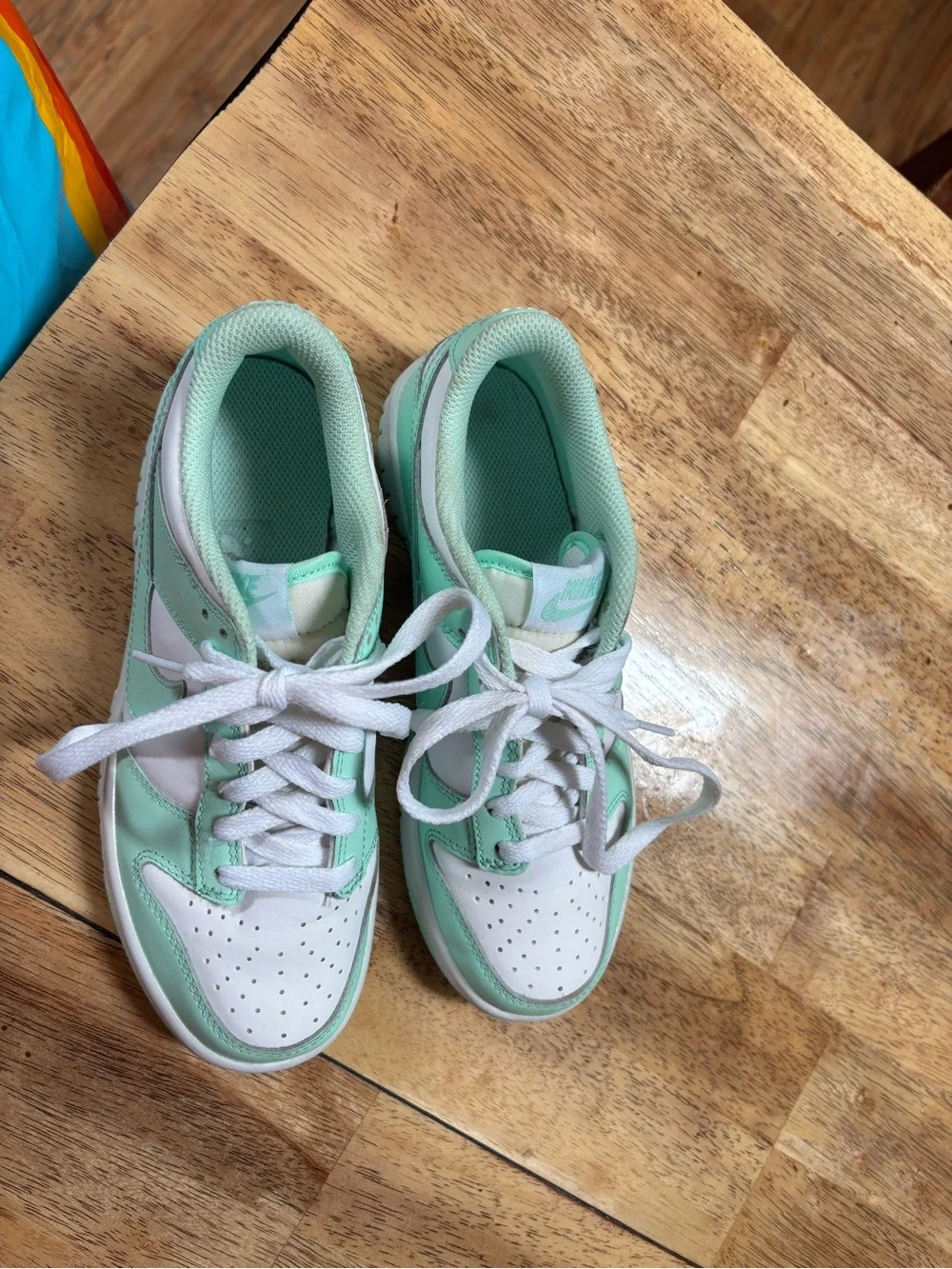 Nike Kids Mint & White Low-Top Sneakers